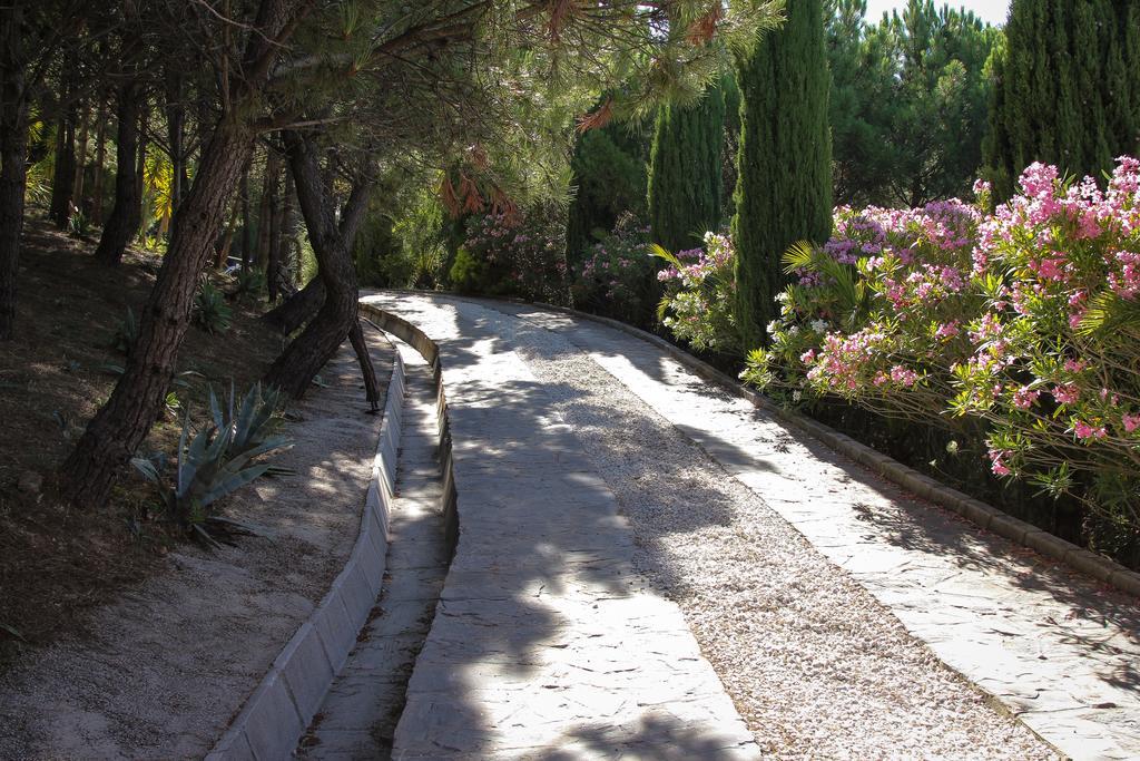 DDG Retreat Hotel Casares Exterior foto